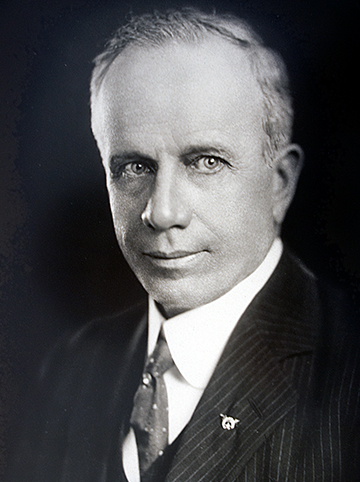 Photo of Harry E. Hull